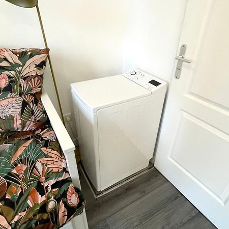 Charming Bright Sunny Studio Near Canal St Martin Paris Exterior foto