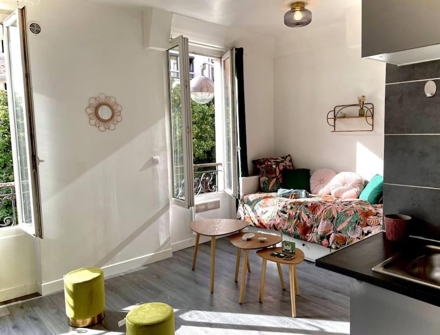 Charming Bright Sunny Studio Near Canal St Martin Paris Exterior foto